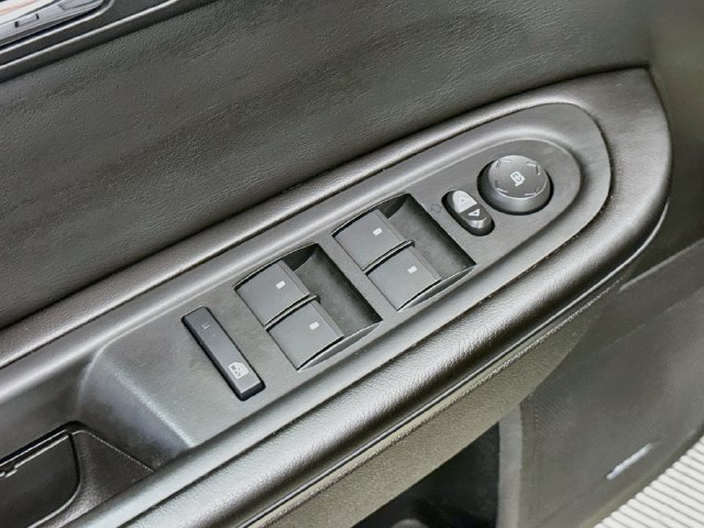 Used 2014 Chevrolet Traverse LT FWD image 17