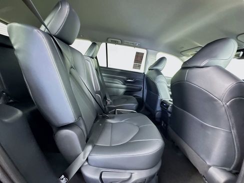 New 2026 Toyota Grand Highlander XLE image 27