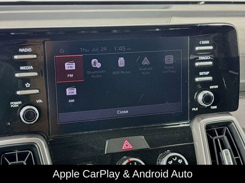 Used 2023 Kia Sorento LX image 8