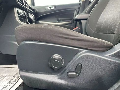 Used 2018 Ford EcoSport SE w/ SE Convenience Package image 28