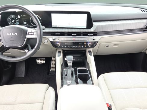 Used 2024 Kia Telluride SX w/ Towing Package image 32