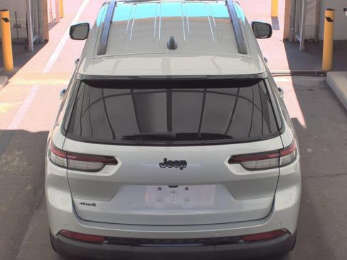 Used 2025 Jeep Grand Cherokee L Altitude w/ Trailer Tow Package image 5