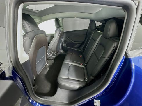 Used 2020 Tesla Model Y Long Range image 26
