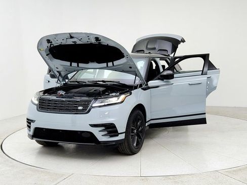 New 2026 Land Rover Range Rover Velar Dynamic SE image 9