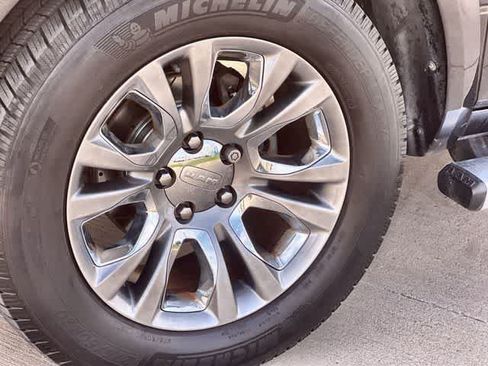 Used 2016 RAM 1500 Limited AWD/4WD image 9