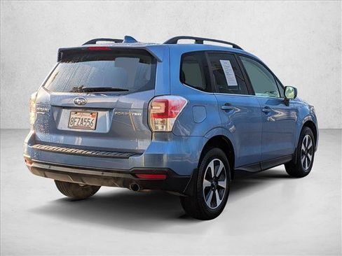 Used 2018 Subaru Forester 2.5i Limited AWD/4WD image 5