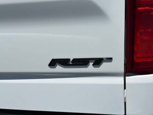 Used 2024 Chevrolet Silverado 1500 RST w/ Redline Edition AWD/4WD image 46
