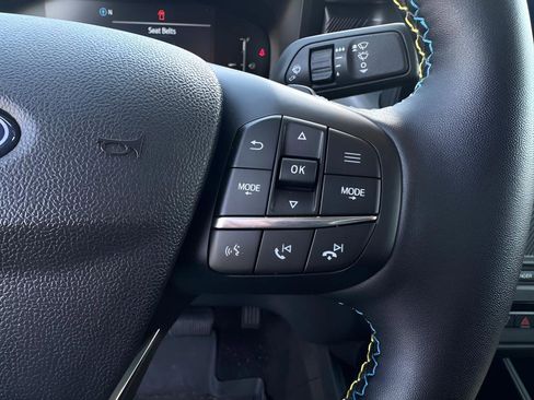 Used 2025 Ford Maverick Lobo AWD/4WD image 25