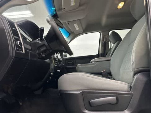 Used 2018 RAM 2500 Tradesman w/ Chrome Appearance Group AWD/4WD image 26