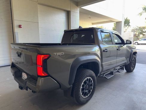Used 2024 Toyota Tacoma TRD Sport image 9