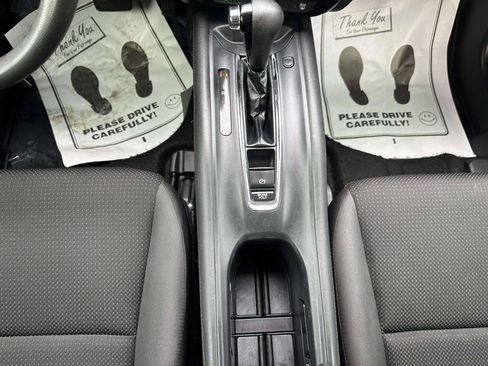 Used 2019 Honda HR-V LX image 19