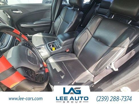 Used 2020 Dodge Charger SXT w/ Leather Interior Group RWD image 4