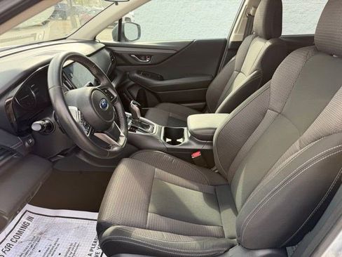Used 2024 Subaru Outback Premium AWD/4WD image 12