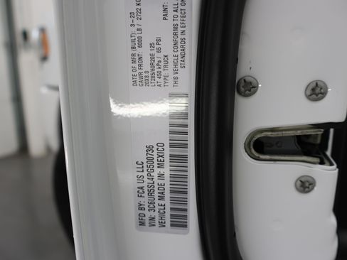 Used 2023 RAM 2500 Limited AWD/4WD image 78