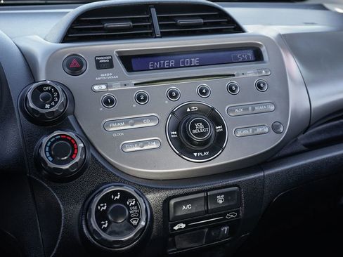 Used 2013 Honda Fit image 24