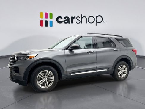 Used 2023 Ford Explorer XLT AWD/4WD image 1