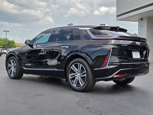 Used 2024 Cadillac Lyriq Luxury AWD/4WD image 3