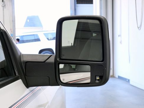 Used 2024 RAM 2500 Big Horn AWD/4WD image 39