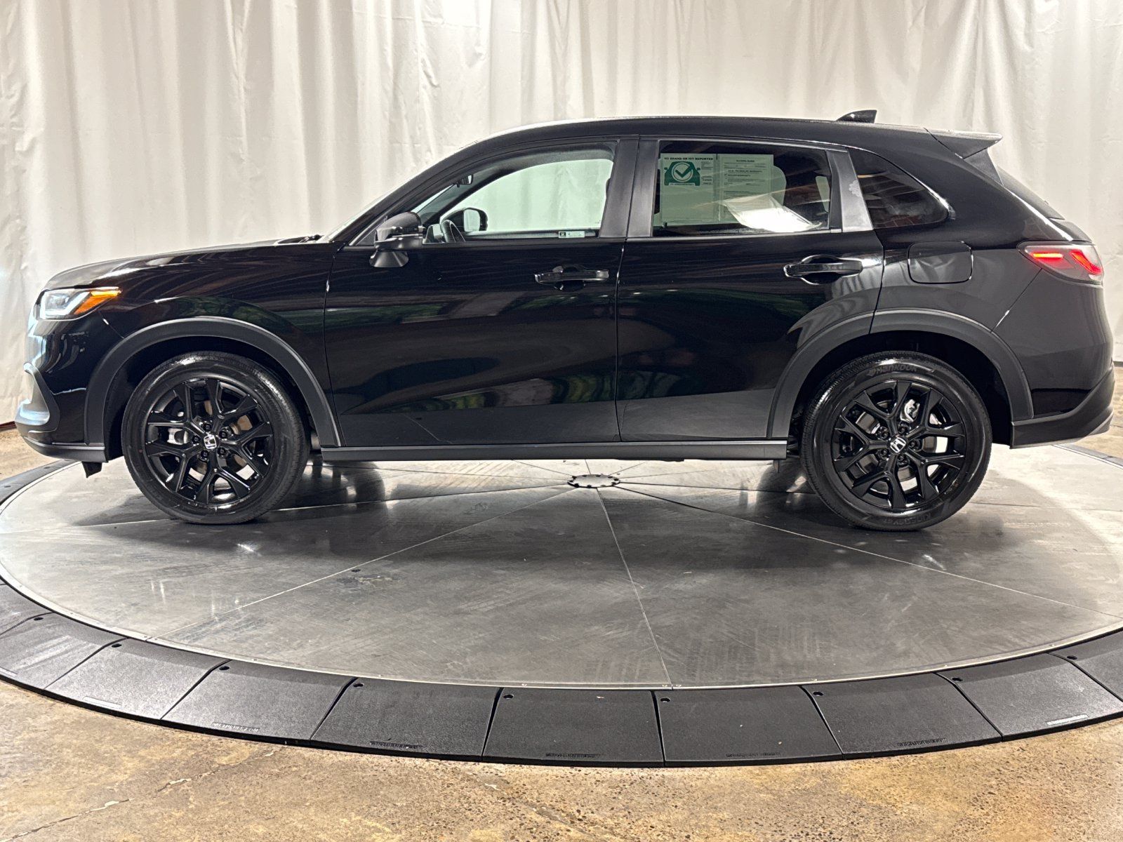 Certified 2024 Honda HR-V Sport image 8