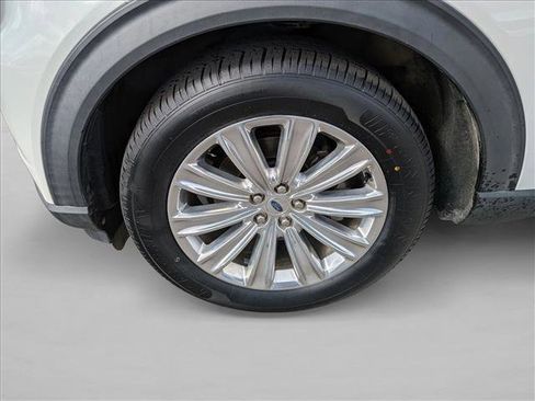 Used 2020 Ford Explorer Limited image 27