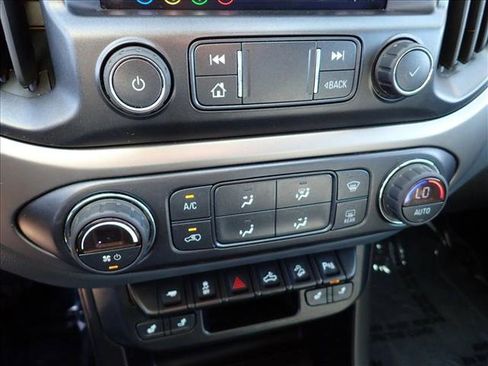 Used 2019 Chevrolet Colorado Z71 image 20