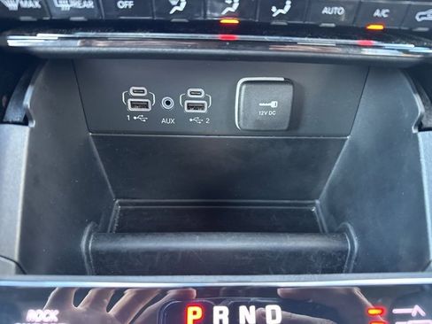 Used 2025 Jeep Grand Cherokee L Summit w/ Obsidian Package image 46