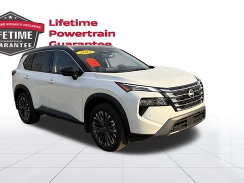 Certified 2025 Nissan Rogue SL w/ Tech Package image 10