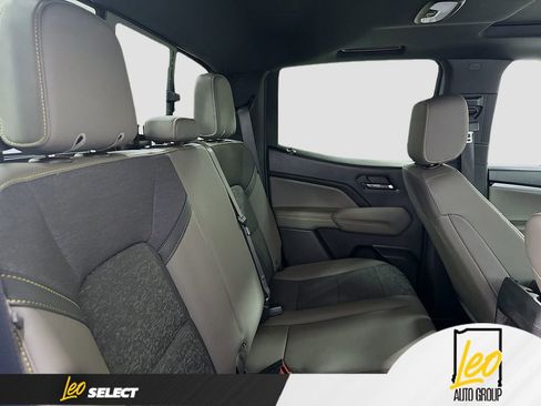 Used 2024 Chevrolet Colorado ZR2 w/ Technology Package image 28