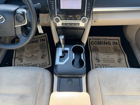 Used 2013 Toyota Camry LE FWD image 26