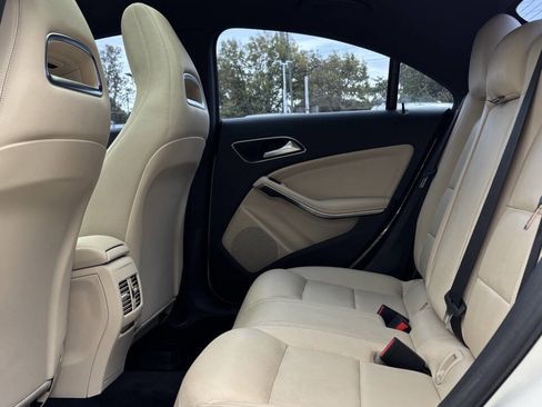 Used 2014 Mercedes-Benz CLA 250 4MATIC image 14
