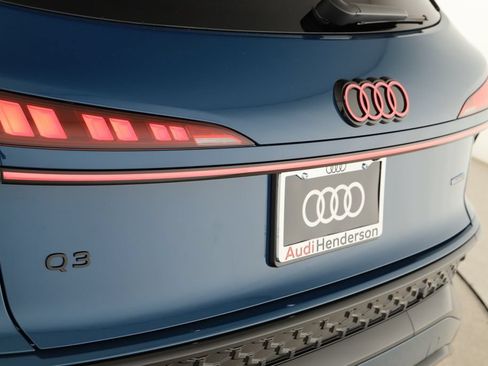 New 2026 Audi Q3 quattro 2.0T AWD/4WD image 32
