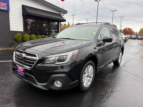 Used 2019 Subaru Outback 2.5i Premium AWD/4WD image 3