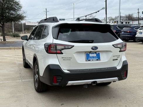 Used 2020 Subaru Outback Limited XT image 3
