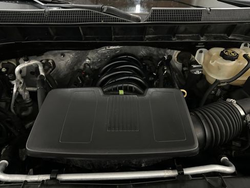 Used 2020 Chevrolet Silverado 1500 Custom w/ Custom Value Package RWD image 7