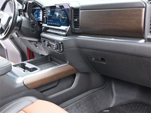 Used 2024 Chevrolet Silverado 2500 High Country w/ High Country Premium Package image 27