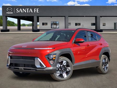 Used 2025 Hyundai Kona SEL image 1