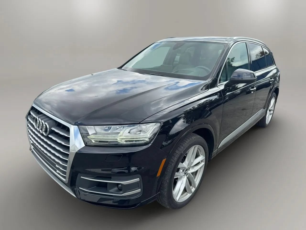 Used 2017 Audi Q7 3.0T Prestige AWD/4WD image 6