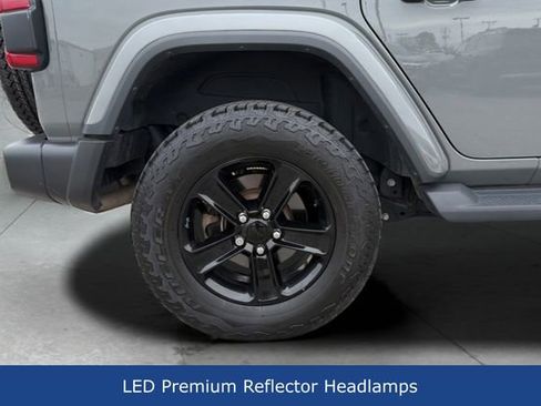 Used 2021 Jeep Wrangler Unlimited Sahara image 28
