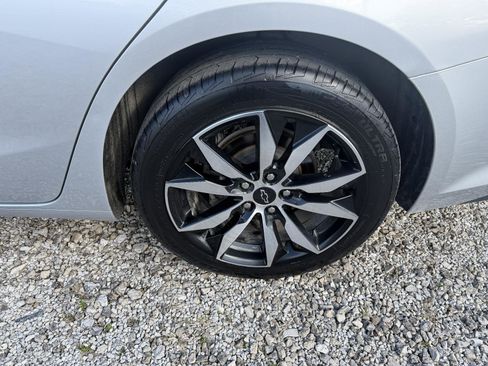 Used 2020 Chevrolet Malibu RS w/ LPO, Convenience Package 2 image 9