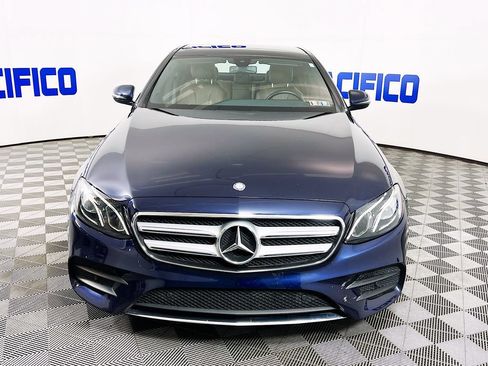 Used 2017 Mercedes-Benz E 300 4MATIC image 2