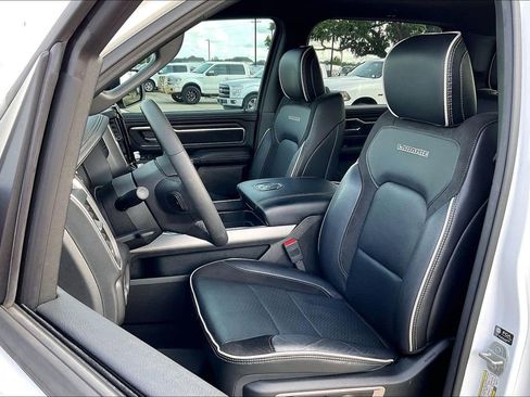 Used 2025 RAM 1500 Laramie w/ Sport Appearance Package AWD/4WD image 18