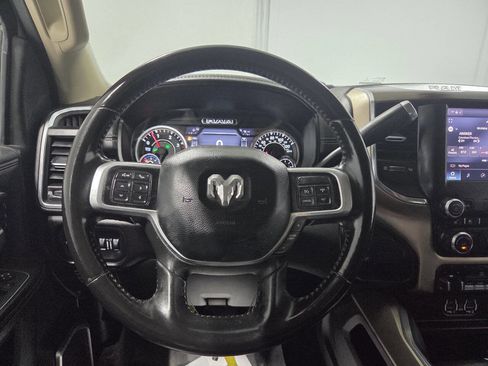 Used 2022 RAM 2500 Laramie AWD/4WD image 11
