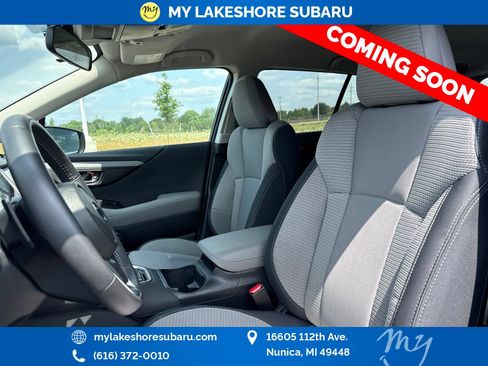 Used 2025 Subaru Outback Premium AWD/4WD image 10