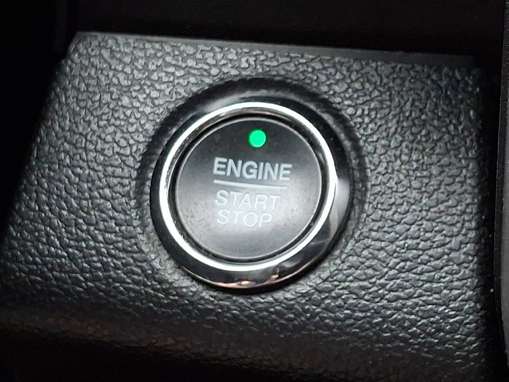 Used 2019 Ford F150 Lariat w/ Equipment Group 502A Luxury AWD/4WD image 24