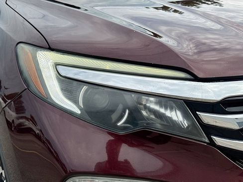 Used 2017 Honda Pilot Touring image 40
