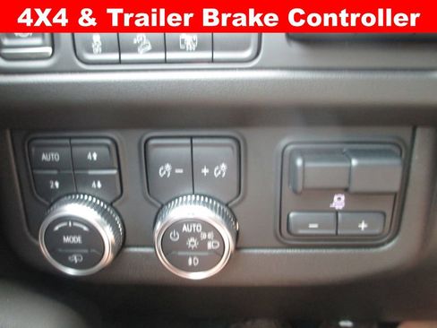 Used 2022 GMC Yukon AT4 AWD/4WD image 21