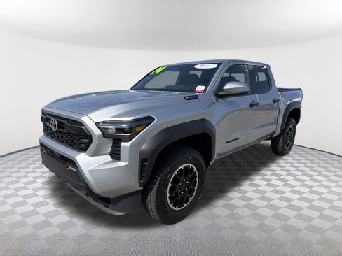 Certified 2024 Toyota Tacoma TRD Off-Road w/ TRD Off Road Upgrade Package image 3