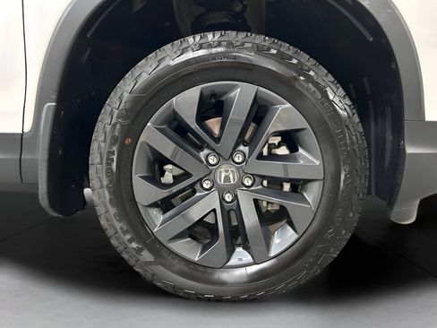 Certified 2026 Honda Ridgeline Sport image 12