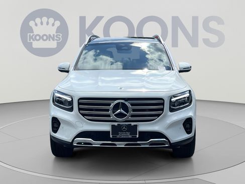 Used 2026 Mercedes-Benz GLB 250 4MATIC image 4