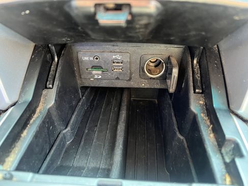 Used 2014 Ford Explorer XLT w/ Equipment Group 202A image 25